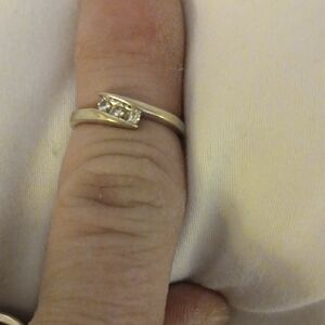 Womens 14kt Solid White Gold Ring With 3 Natural Diamonds Size 5